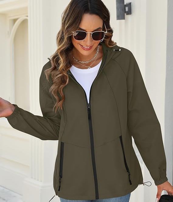 Best Windbreakers for Women