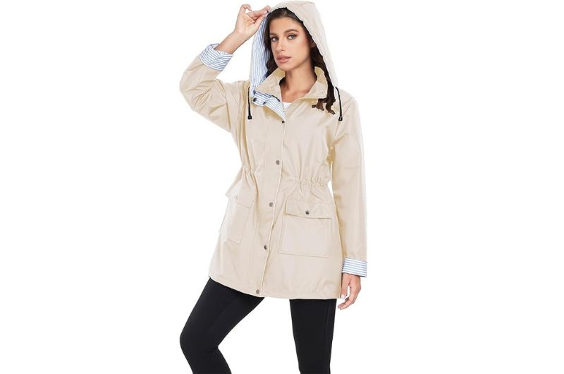 Windbreakers for Travel: Stylish Comfort Essentials 12 11 2