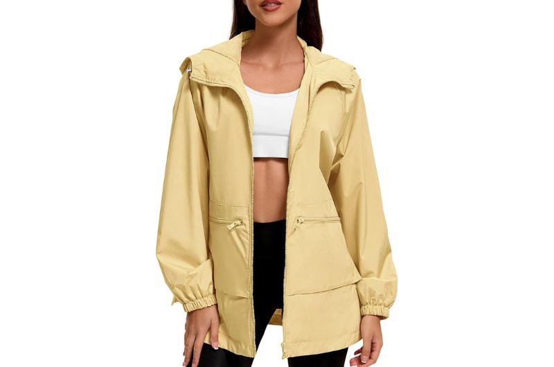 Windbreakers for Travel: Stylish Comfort Essentials 5 4 2